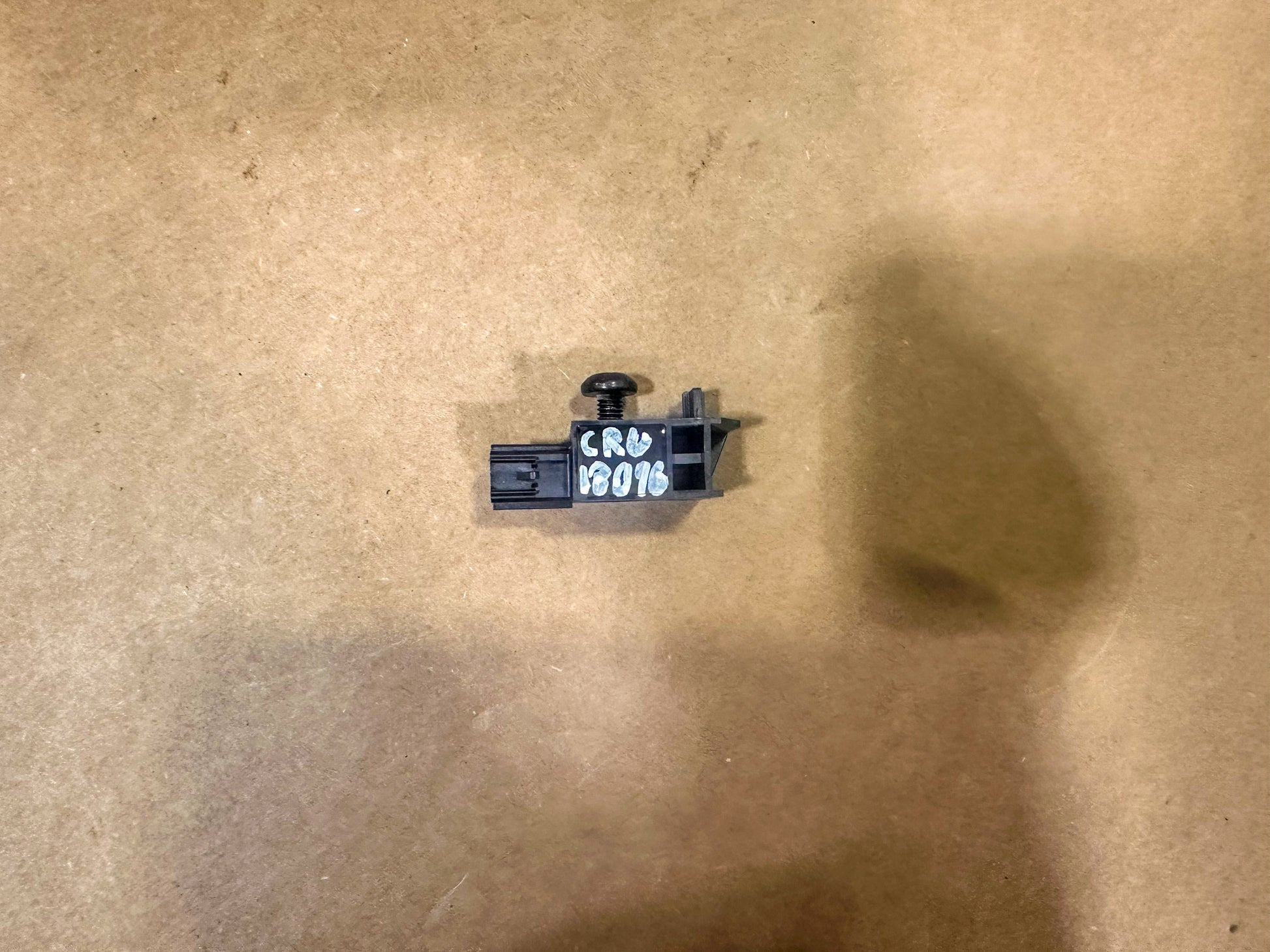 2013-2024 Chevrolet Cruze Airbag Sensor. Side Impact Sens Left Right 13504470, 13574936