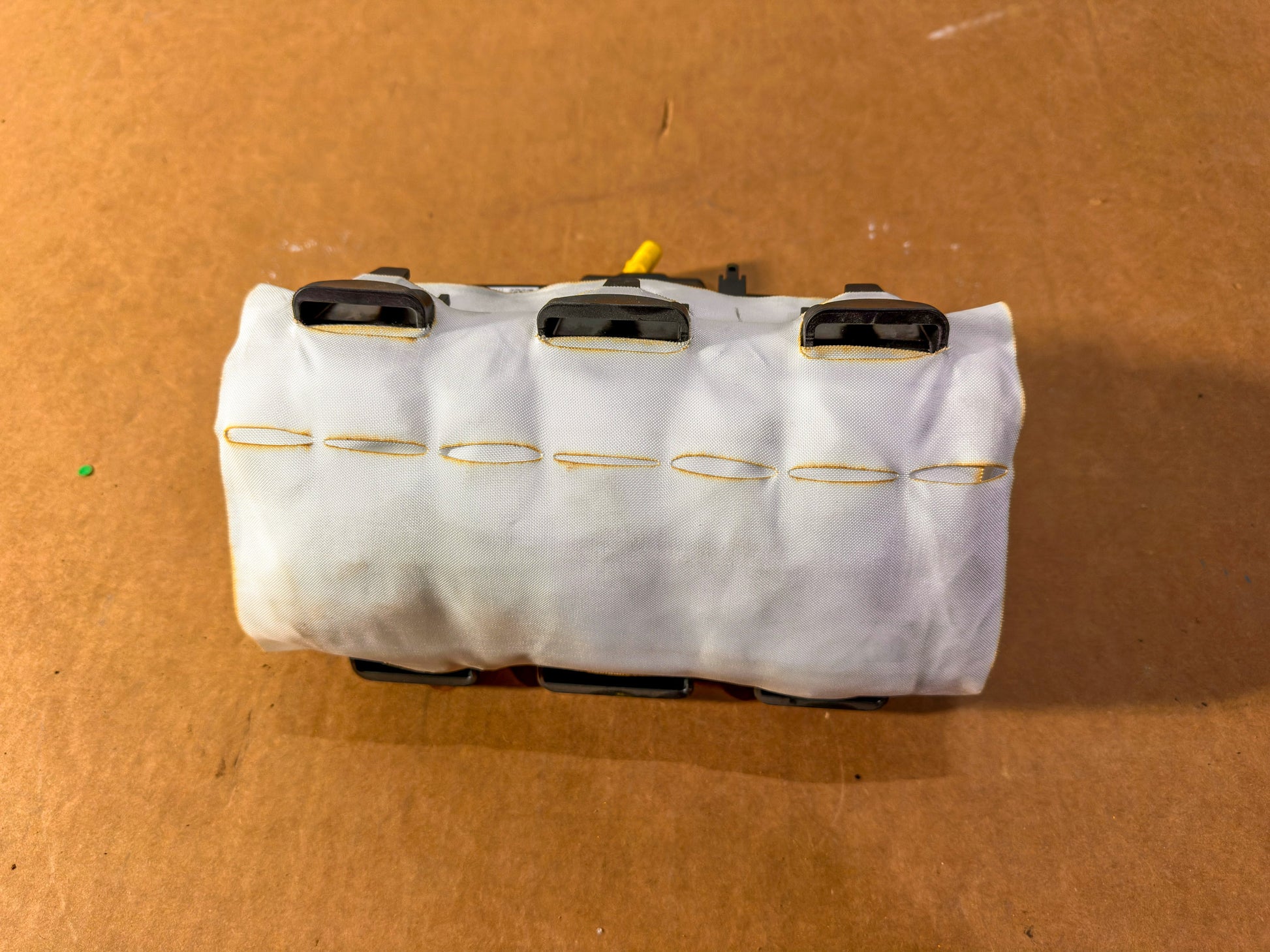 2016-2019 Chevrolet Cruze Passanger Dash Air Bag 39114009, 13499664, 39009719, 39037138, 39049465, 39059856, 42665282, 42800053