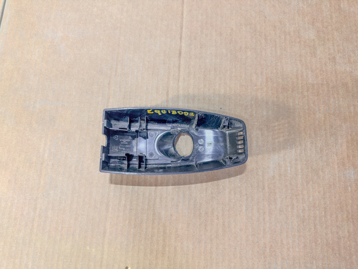 2018-2024 Chevrolet Equinox Cover Insert Windshield Multifunction Sensor Mount Jet Black 23403005 - view 3