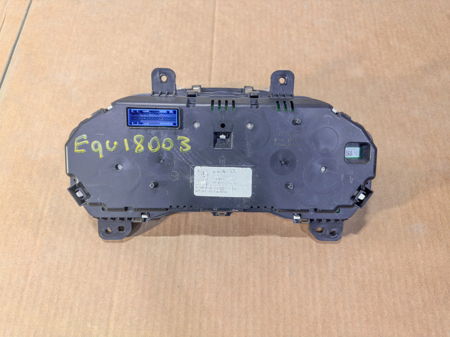 2018-2021 Chevrolet Equinox Speedometer 236K Miles 84240633, 84145161, 84184235 - view 2