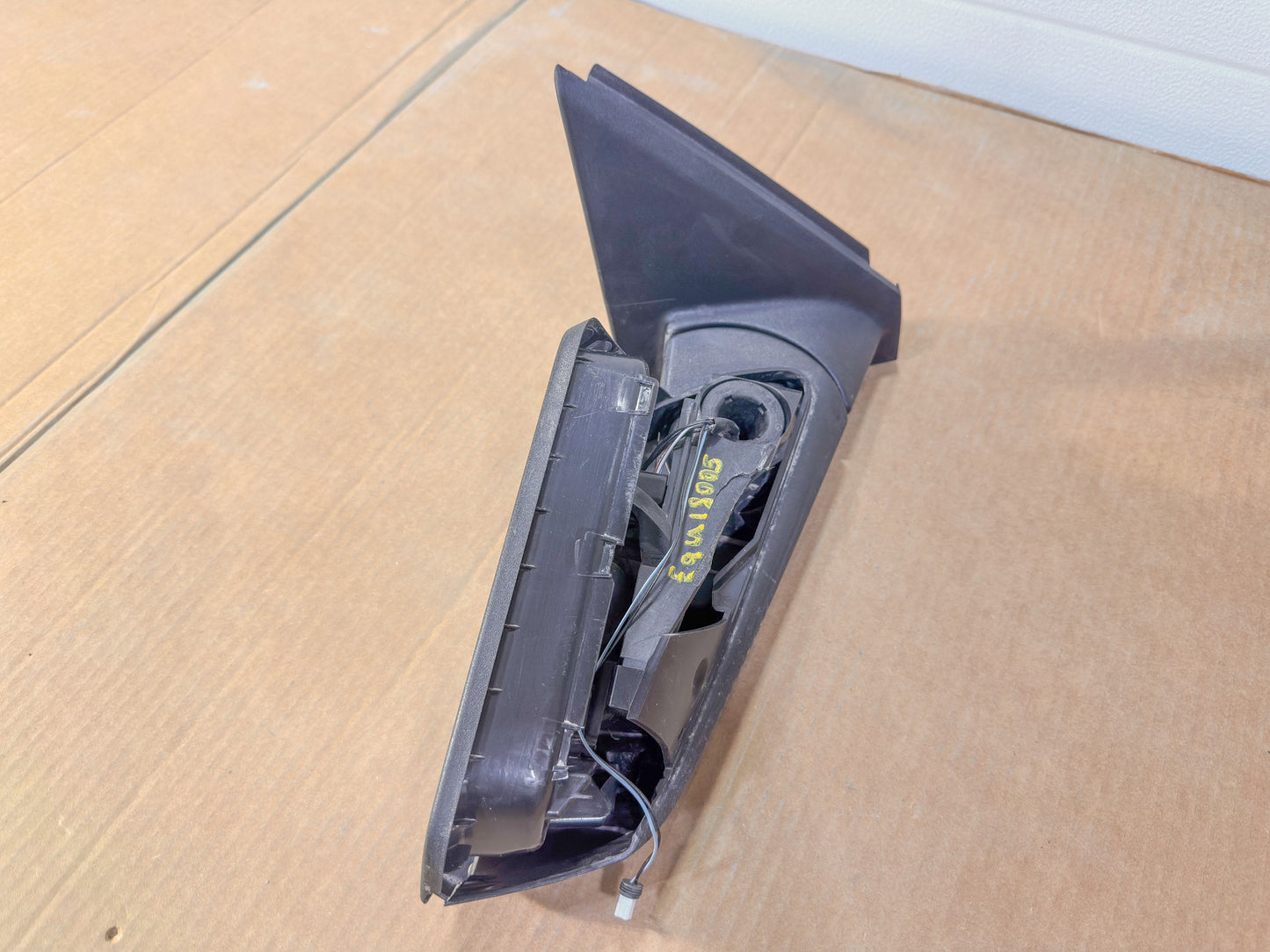 2018-2024 Chevrolet Equinox Front Right Passenger Side Exterior Rear View Mirror 84626244 - view 6