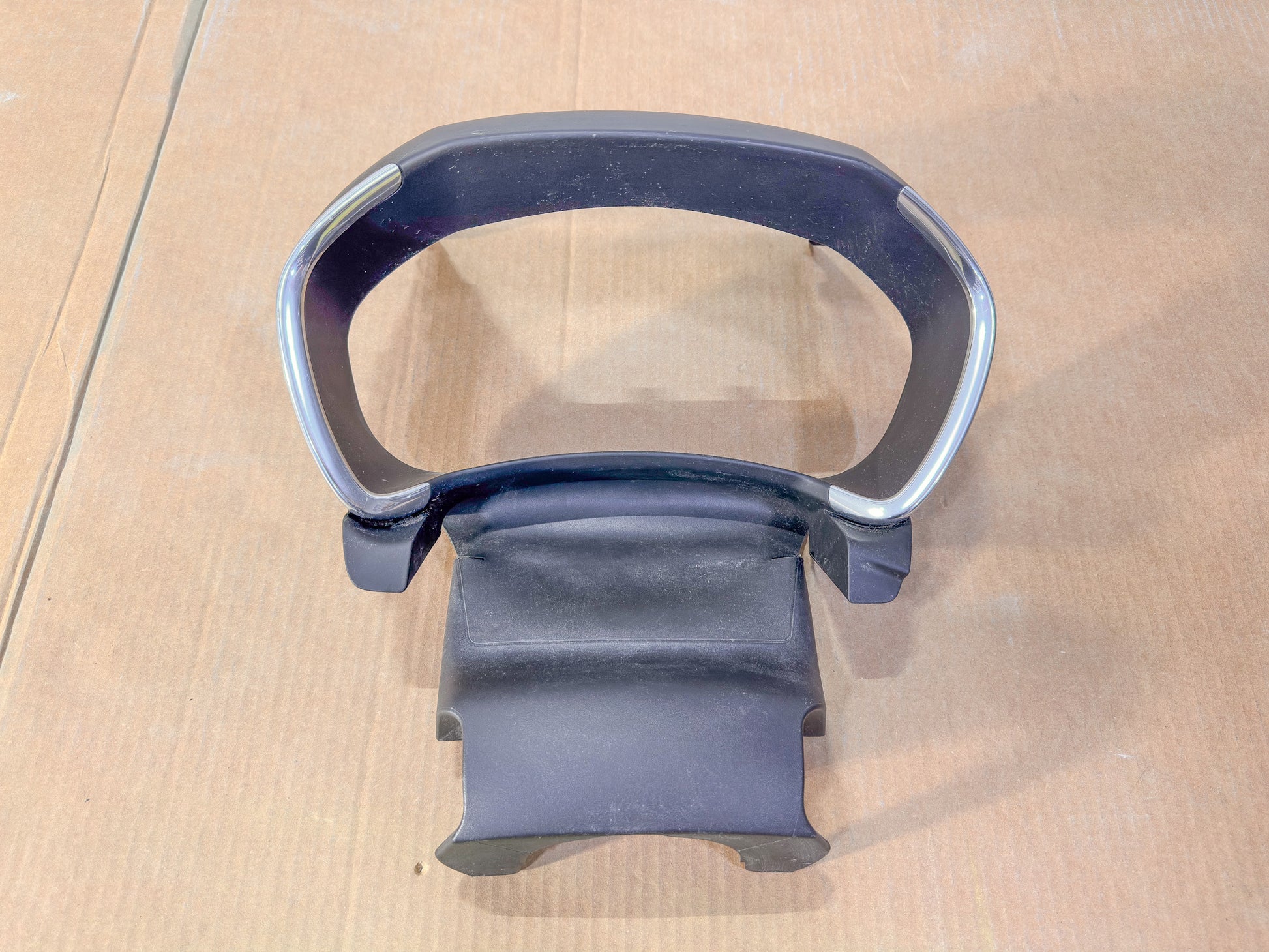 2018-2024 Chevrolet Equinox Speedometer Instrument Panel Cluser Trim Bezel 84423789, 23462951