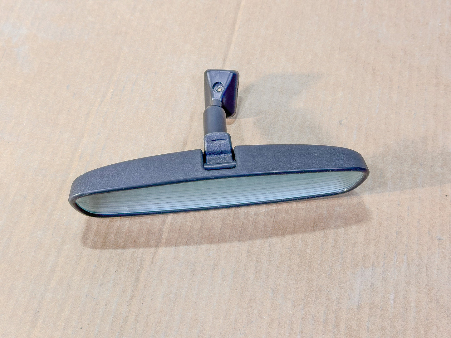 2017-2025 Chevrolet Equinox Interior Rear View Mirror OEM  13540311, 13588462 - view 2