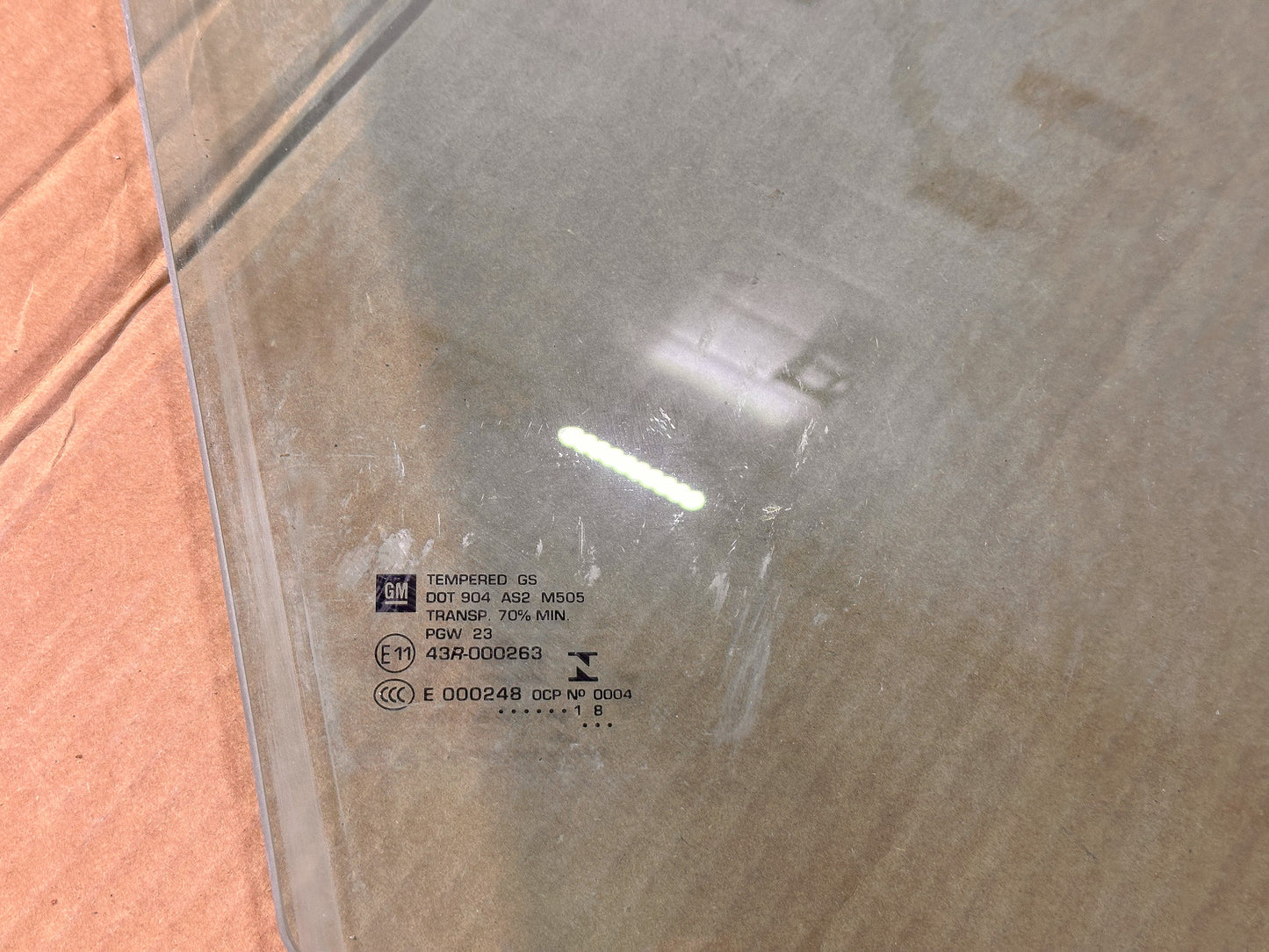 2018-2024 Chevrolet Equinox Driver Left Side Front Door Window Glass 84398670, 23136214, 84322150, 84384355 - view 5
