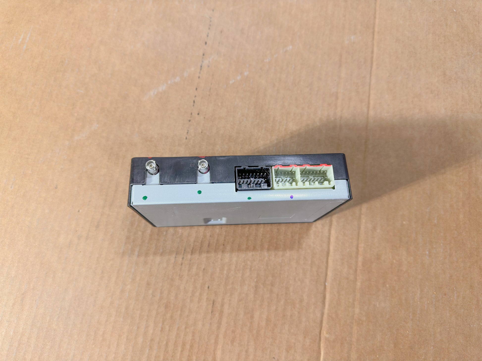 2017-2022 Chevrolet Equinox Communication Telematics Control Unit 84298328, 84177046, 84224370 - view 4