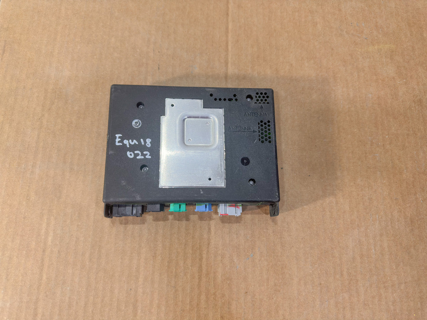 2018-2020 Chevrolet Equinox Information Communication Module OEM 84331775, 84249384, 84251839, 84331501, 84546902 - view 3