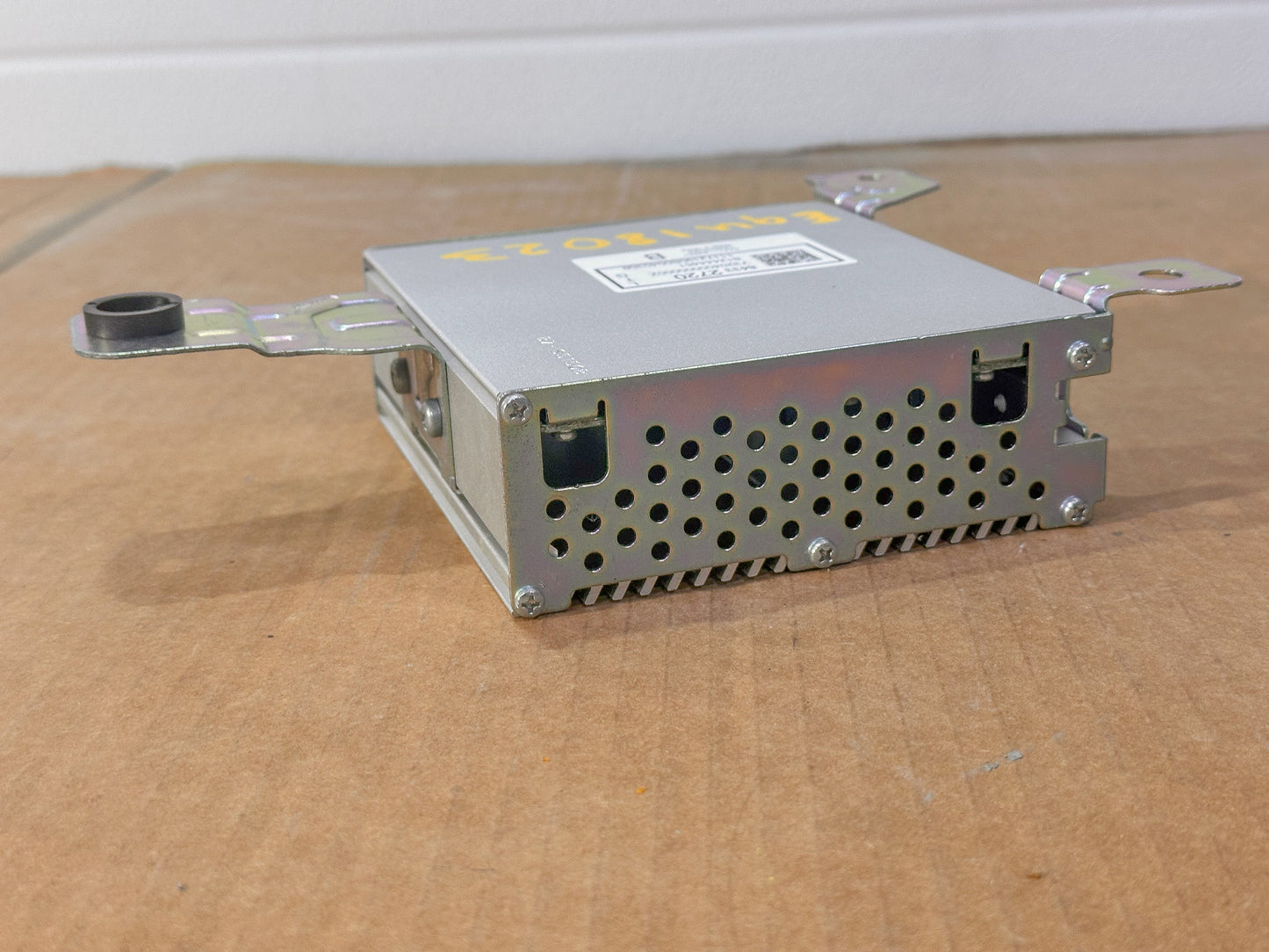 2018 Chevrolet Equinox Ctive Noise Control Module OEM 84332720, 84184194, 84184197, 84281333, 84537992 - view 4
