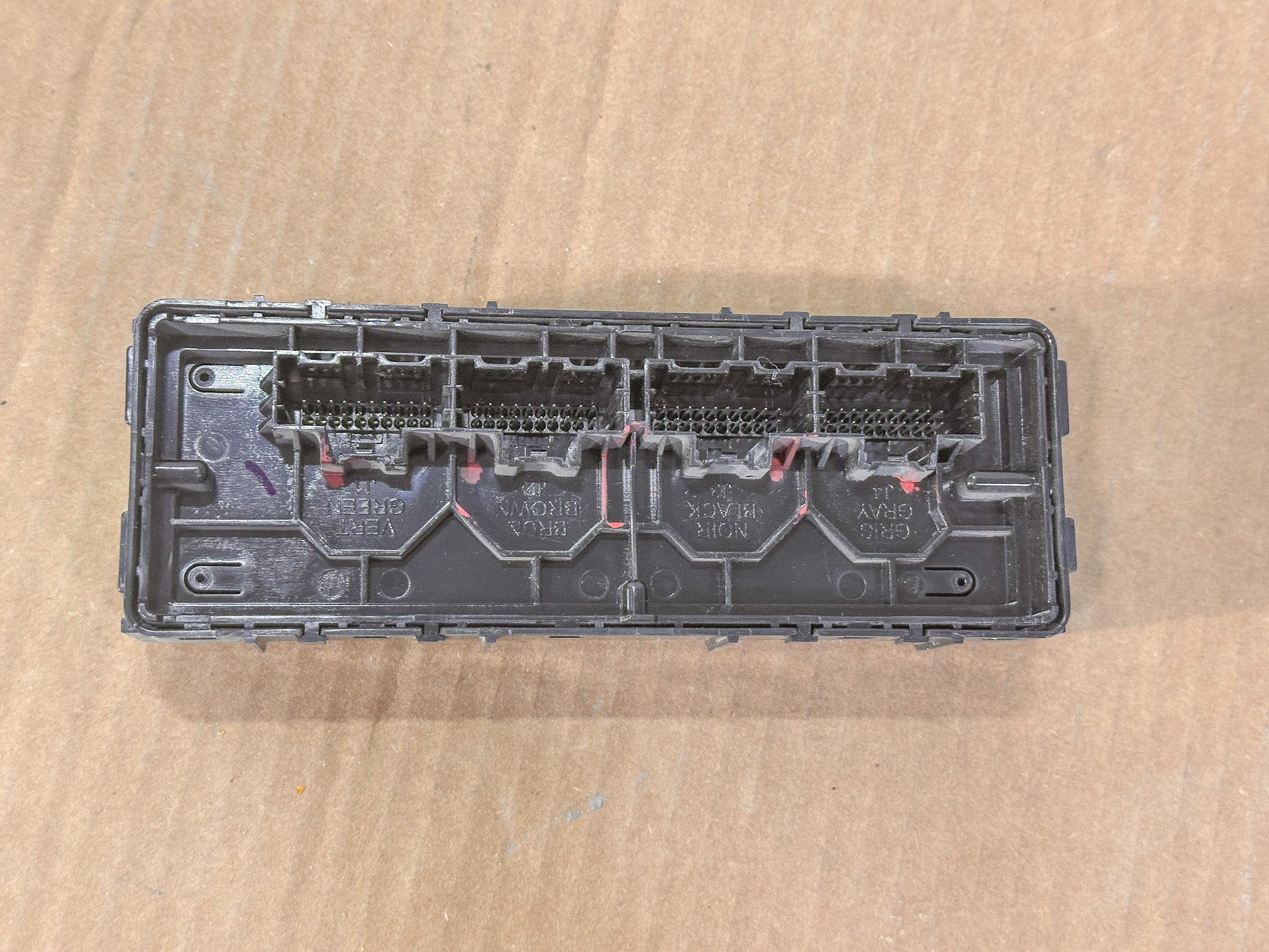 2018-2019 Chevrolet Equinox AC Temperature Control Unit Module 84221981, 84305957, 84156988 - view 2