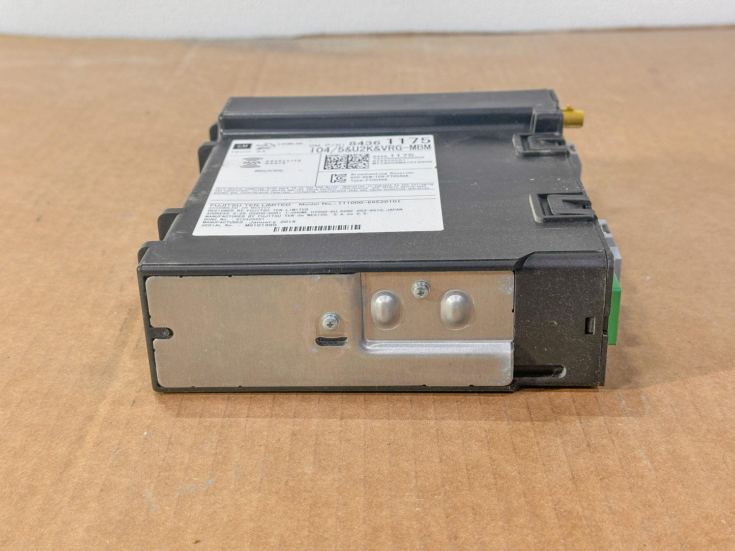 2016-2020 Chevrolet Equinox Audio Radio Stereo Receiver 84361175 - view 2