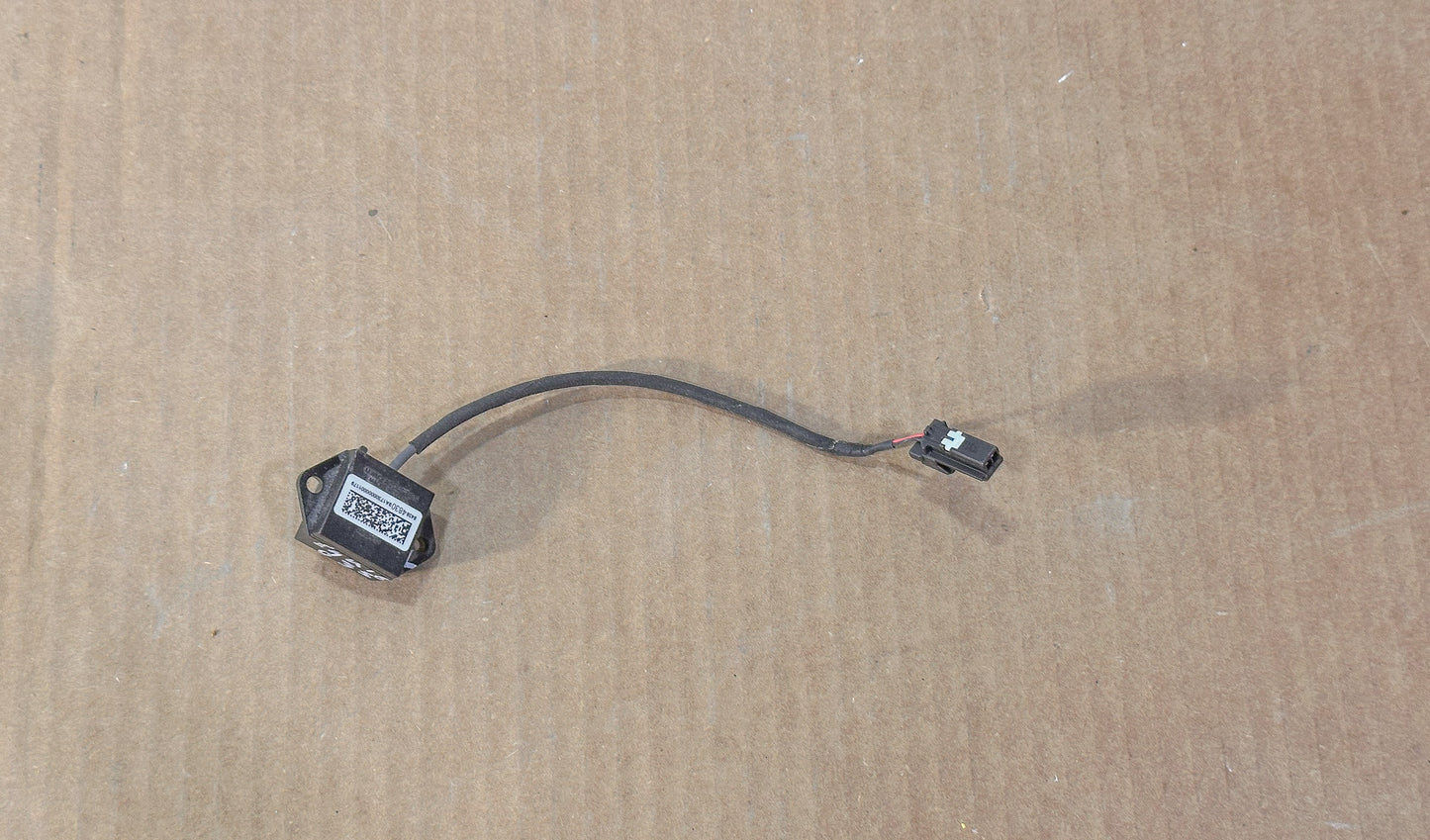 2017-2023 Chevrolet Equinox Roof Hands Free Telephone Microphone OEM 84384830 - view 2