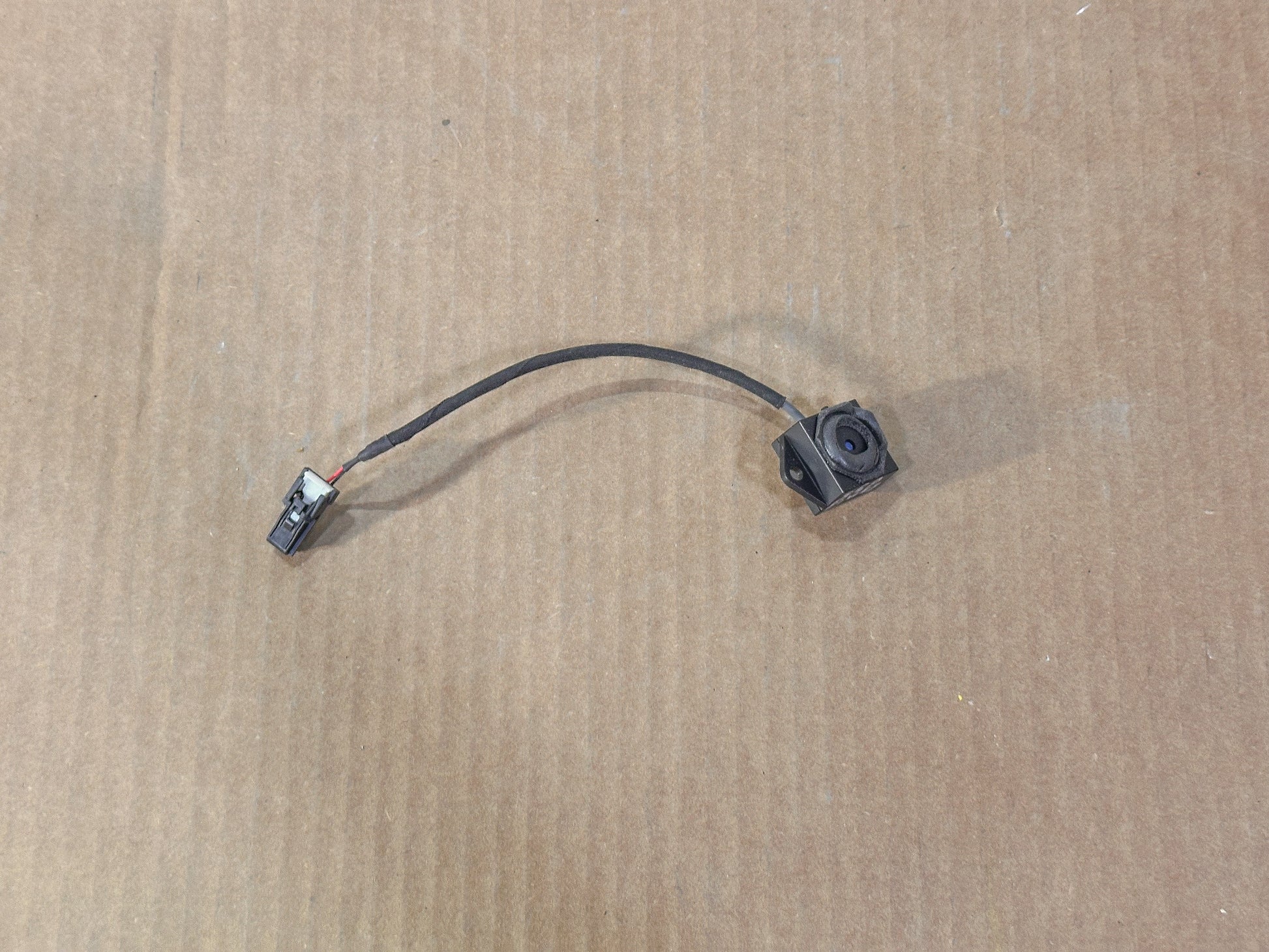 2017-2023 Chevrolet Equinox Roof Hands Free Telephone Microphone OEM 84384830 - view 3