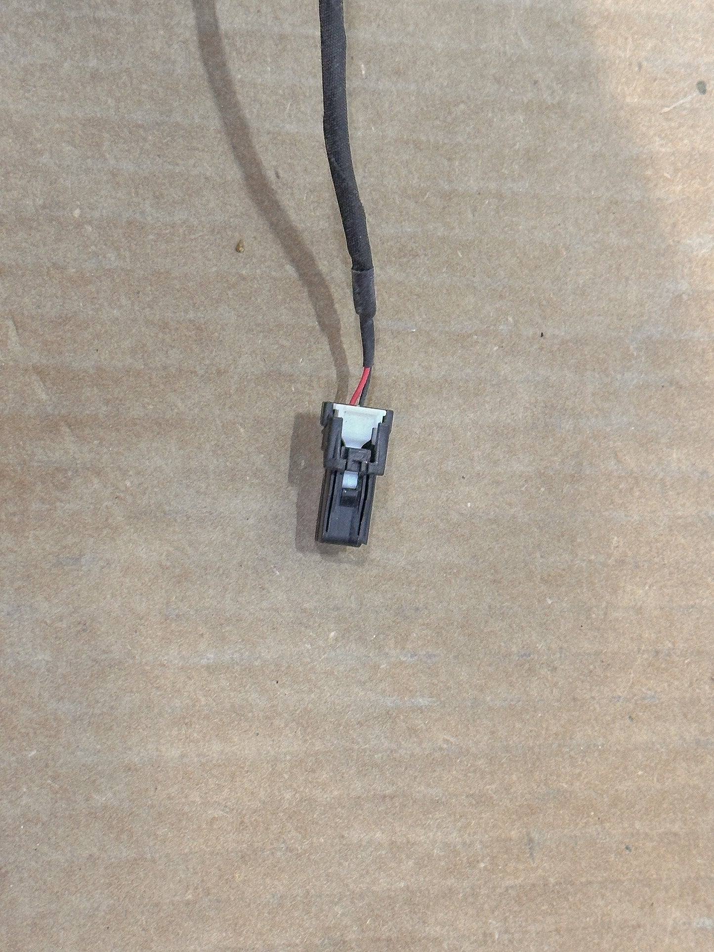 2017-2023 Chevrolet Equinox Roof Hands Free Telephone Microphone OEM 84384830 - view 5