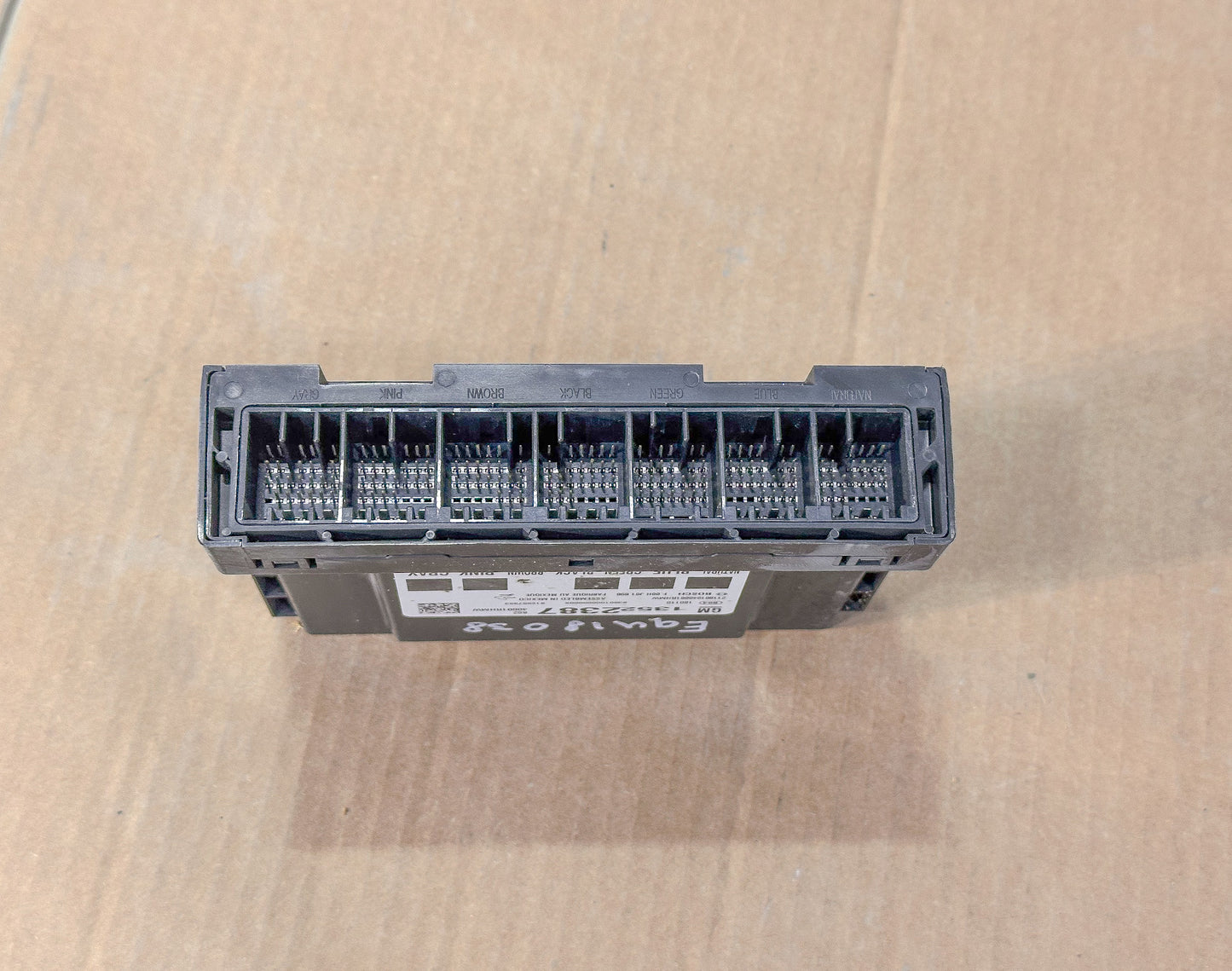 2018-2022 Chevrolet Equinox Body Control Module BCM 13522387 - view 3