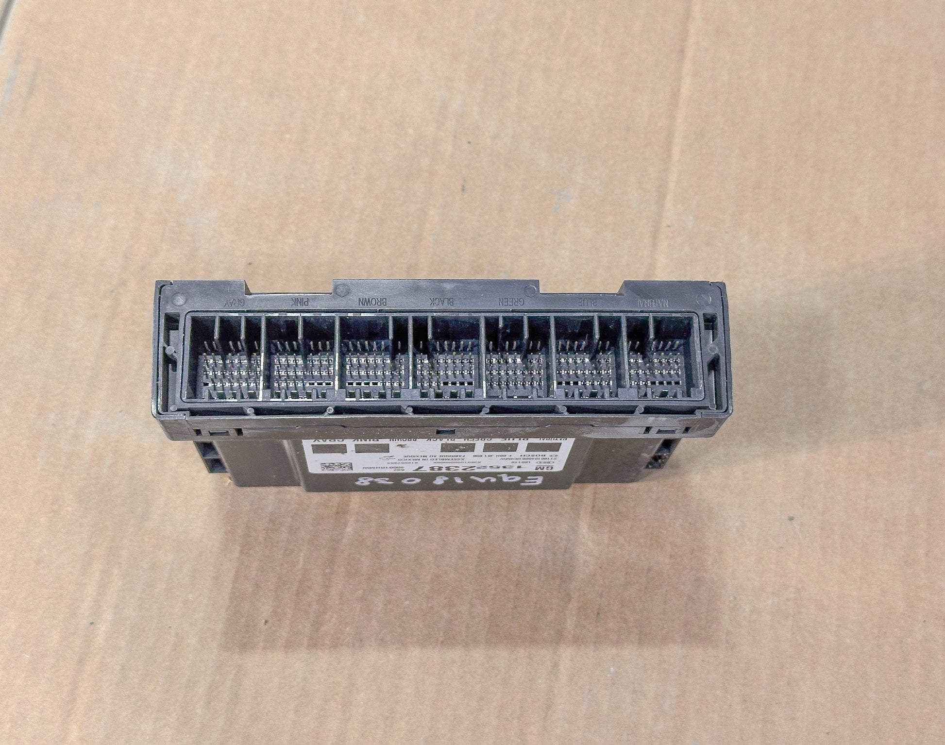 2018-2022 Chevrolet Equinox Body Control Module BCM 13522387 - view 3