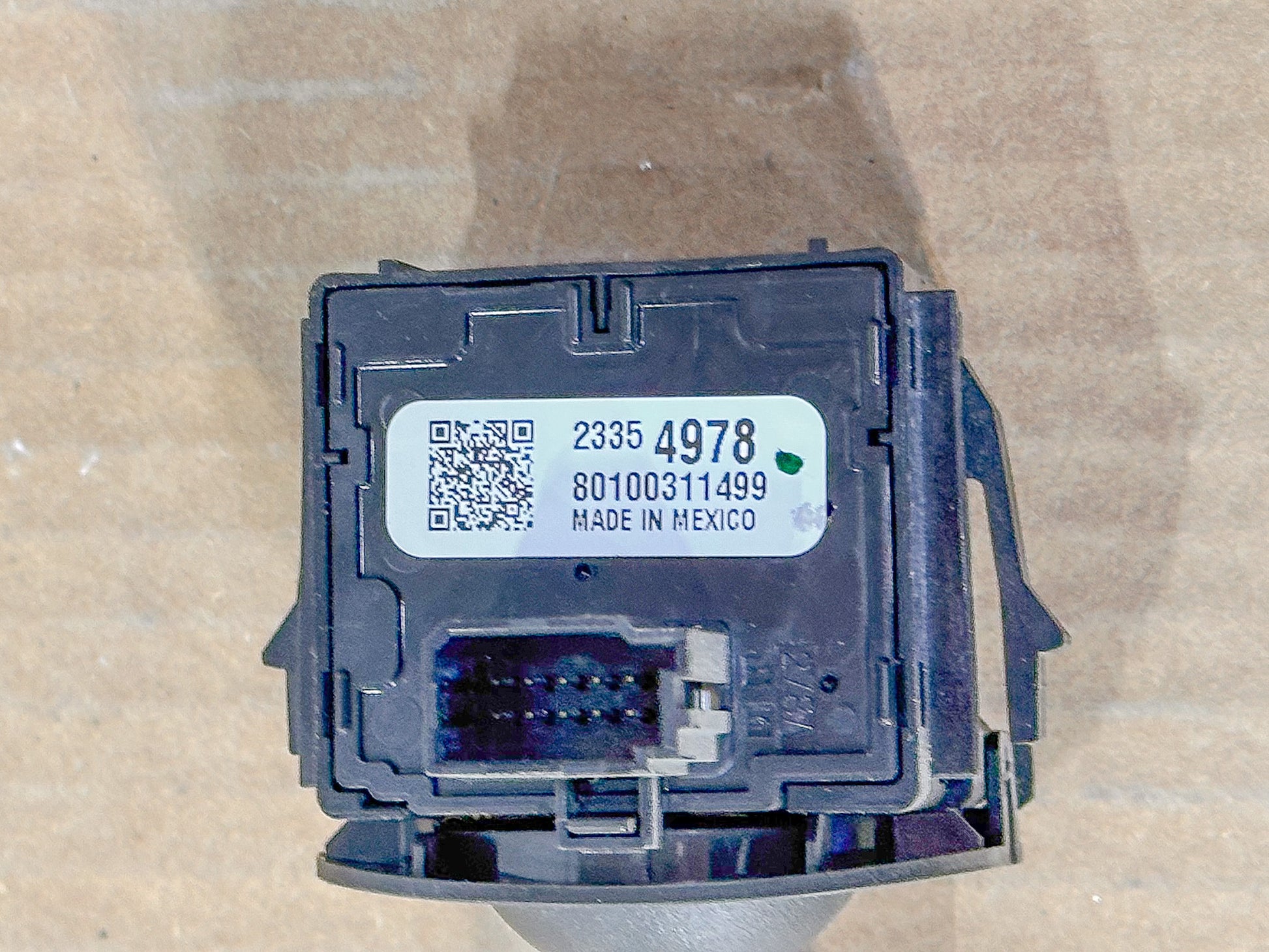 2016-2024 Chevrolet Equinox Headlight Turn Signal Control Switch 23354978, 84925178, 23337730, 84414712 - view 2