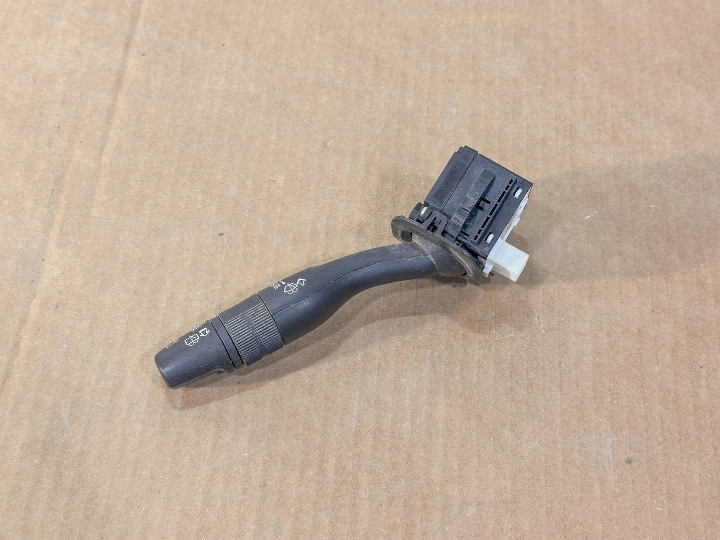 2017-2025 Chevrolet Equinox Windshield Wiper Combination Switch  84353931, 23117433, 84175592, 84414719, 85665127