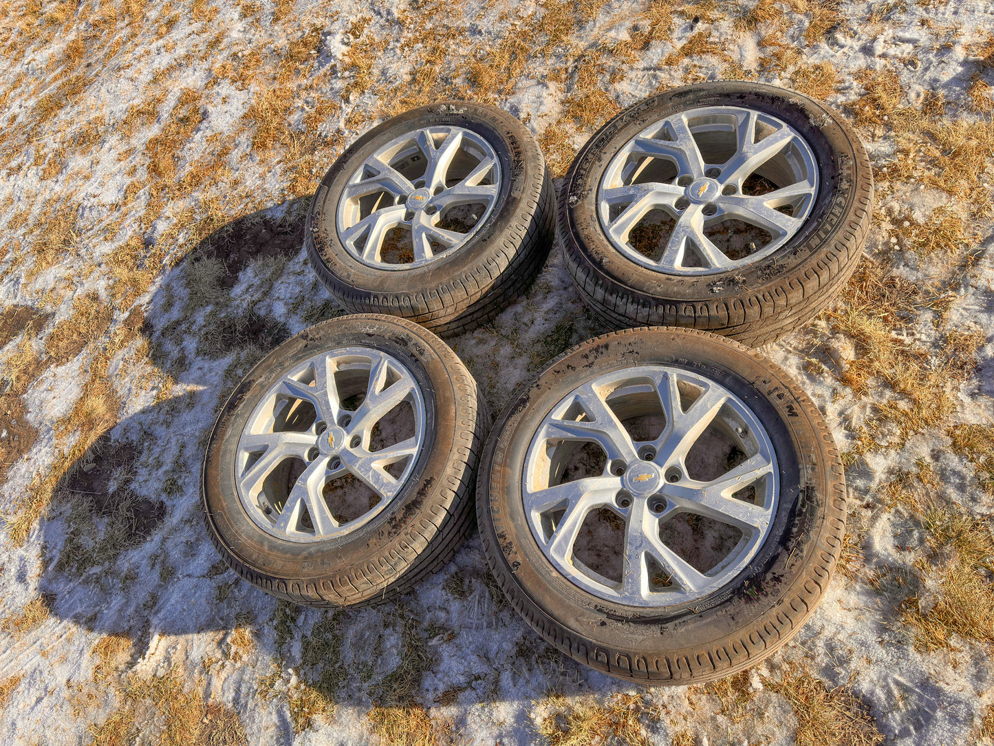 Wheel Rims with Tires 225 60 R18 18x7 Opt RV6 Fits 18-21 Chevrolet Chevy EQUINOX 2622112