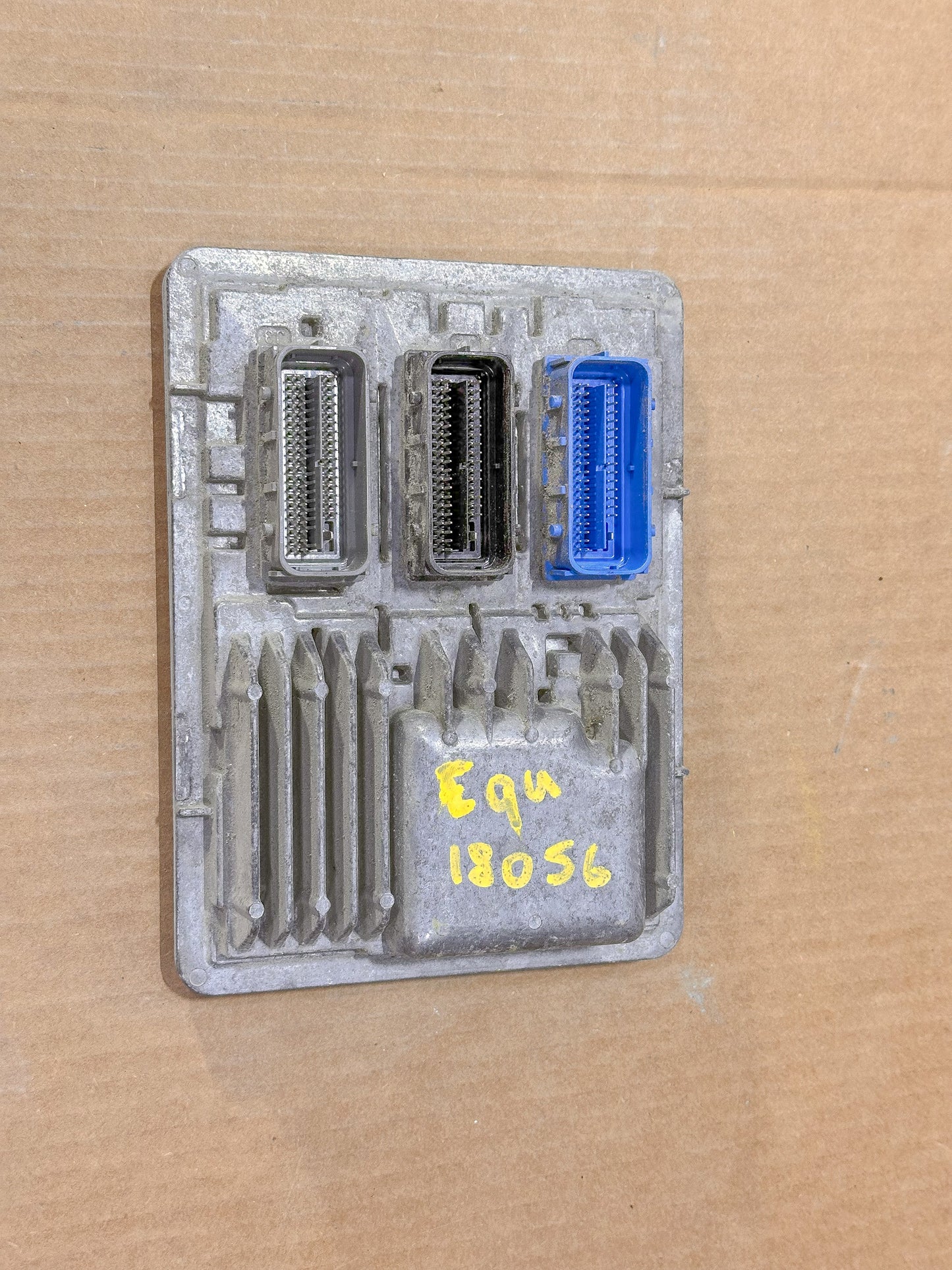 2018-2020 Chevrolet Equinox Engine Control Module Computer Programmed 12688973 - view 4