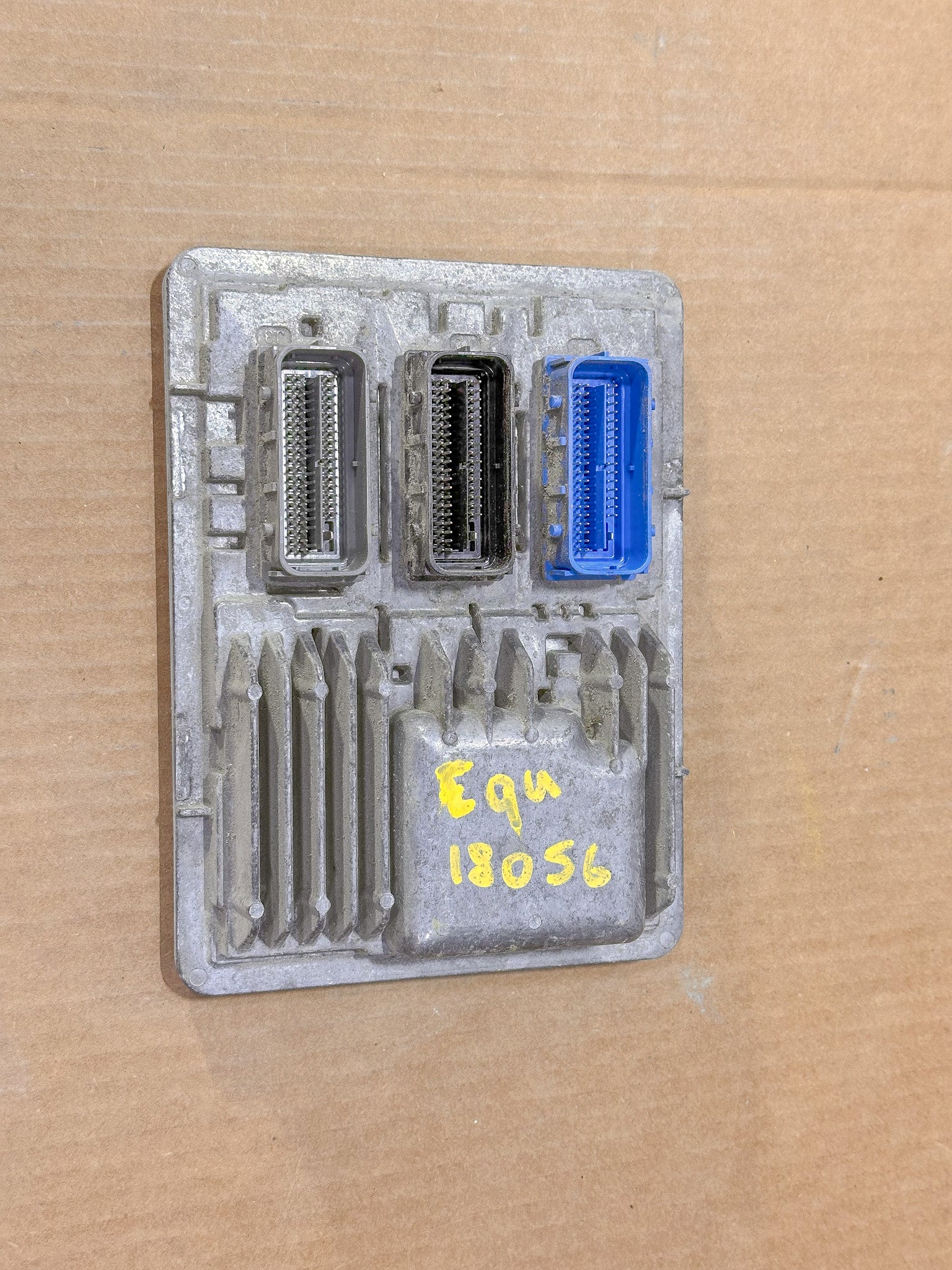 2018-2020 Chevrolet Equinox Engine Control Module Computer Programmed 12688973 - view 4