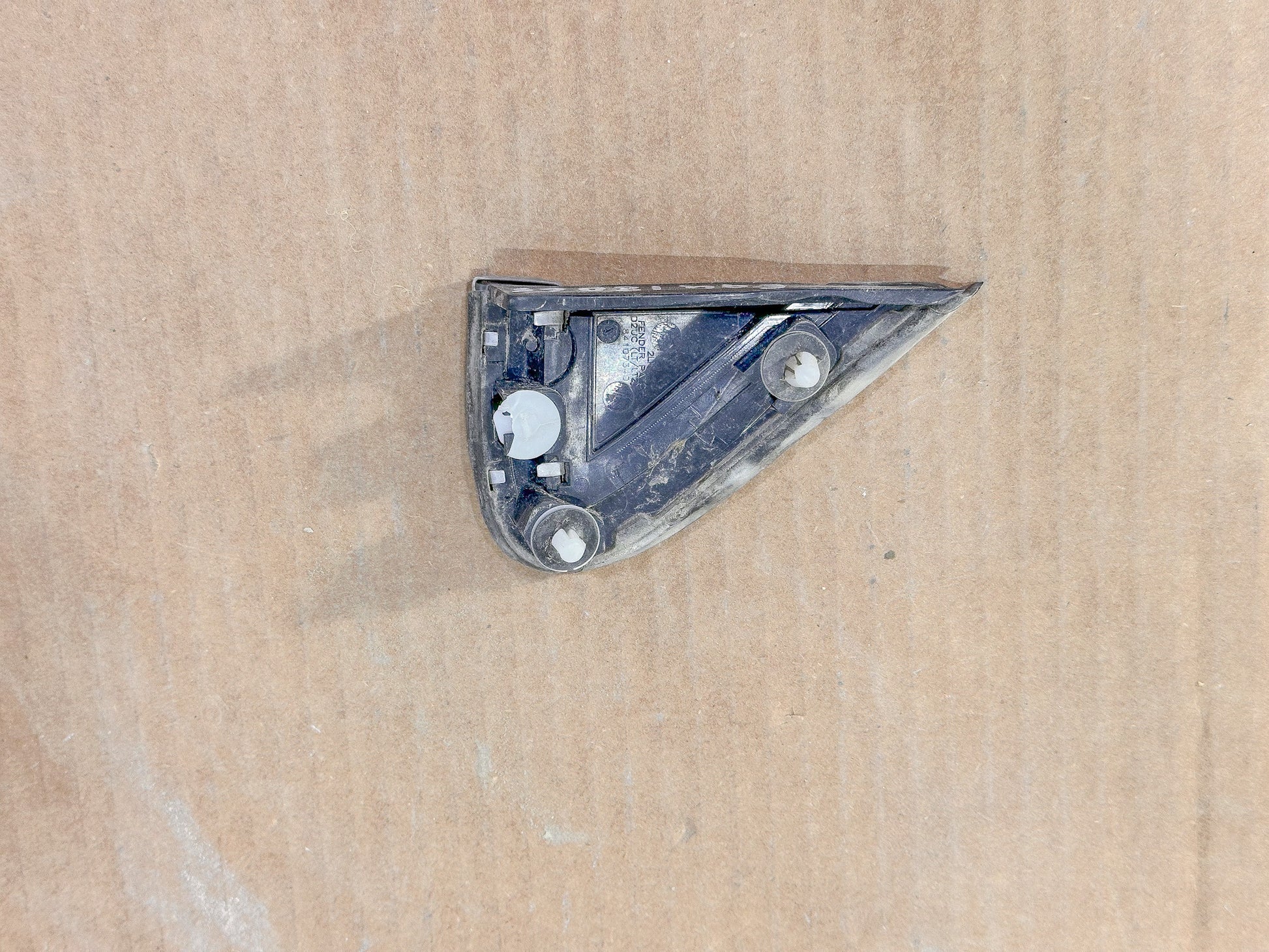 2018-2023 Chevrolet Equinox Front Left Driver Side Fender Upper Molding 84103740 - view 3