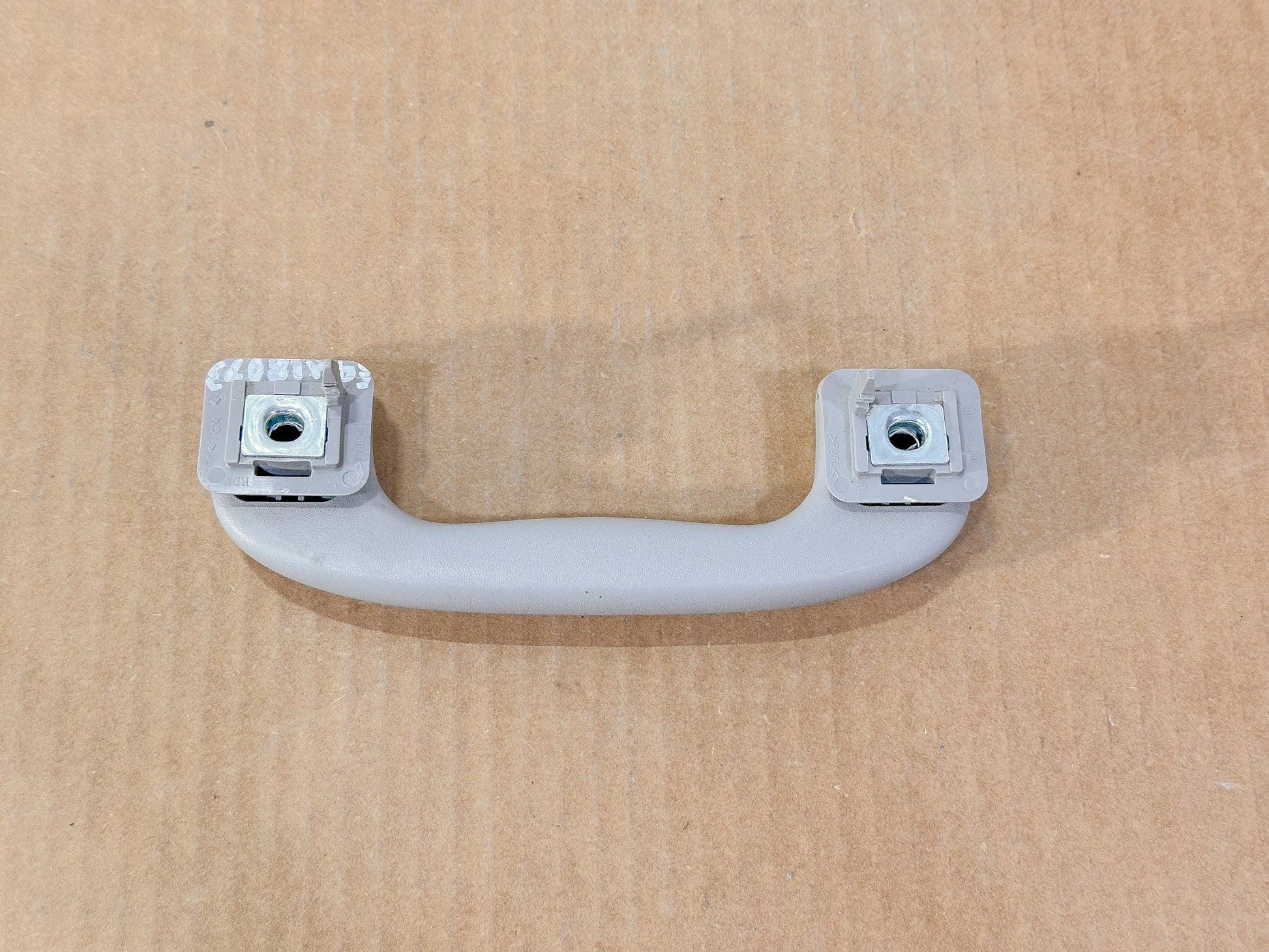 2018-2024 Chevrolet Equinox Roof Interior Grab Bar Handle 23203699 - view 4