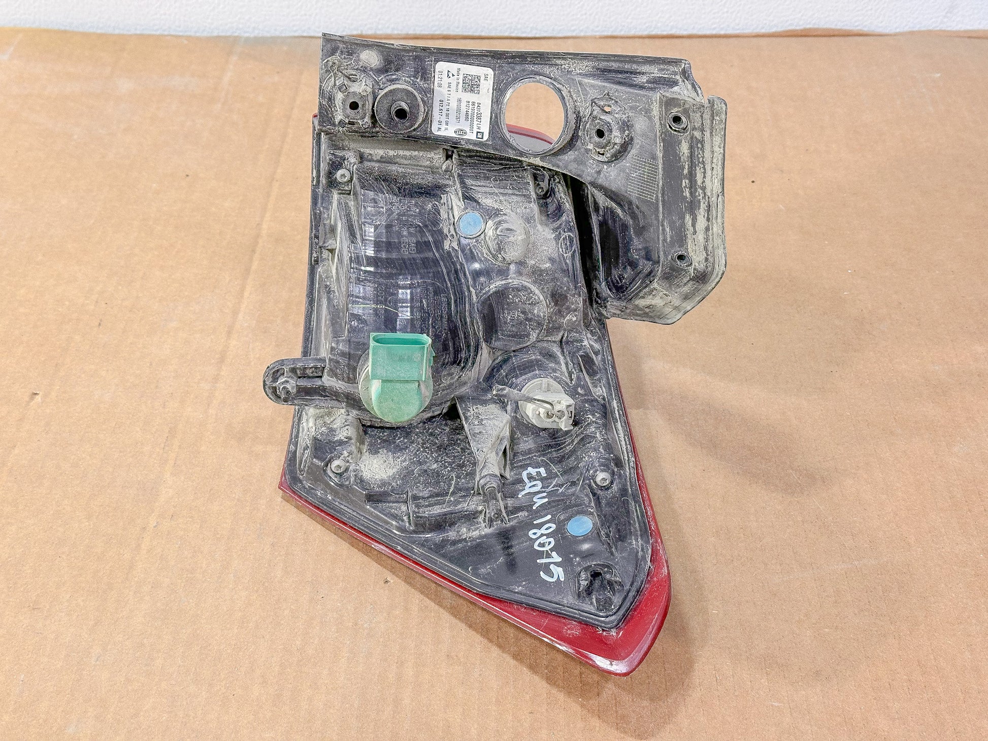 2018-2021 Chevrolet Equinox Left Driver Side Tail Light, Stop Lamp 84373387,  84769835, 19418086, 84159536, 84229340, 84244063, 84282655, 84285756, 84305803, 84341665 - view 3