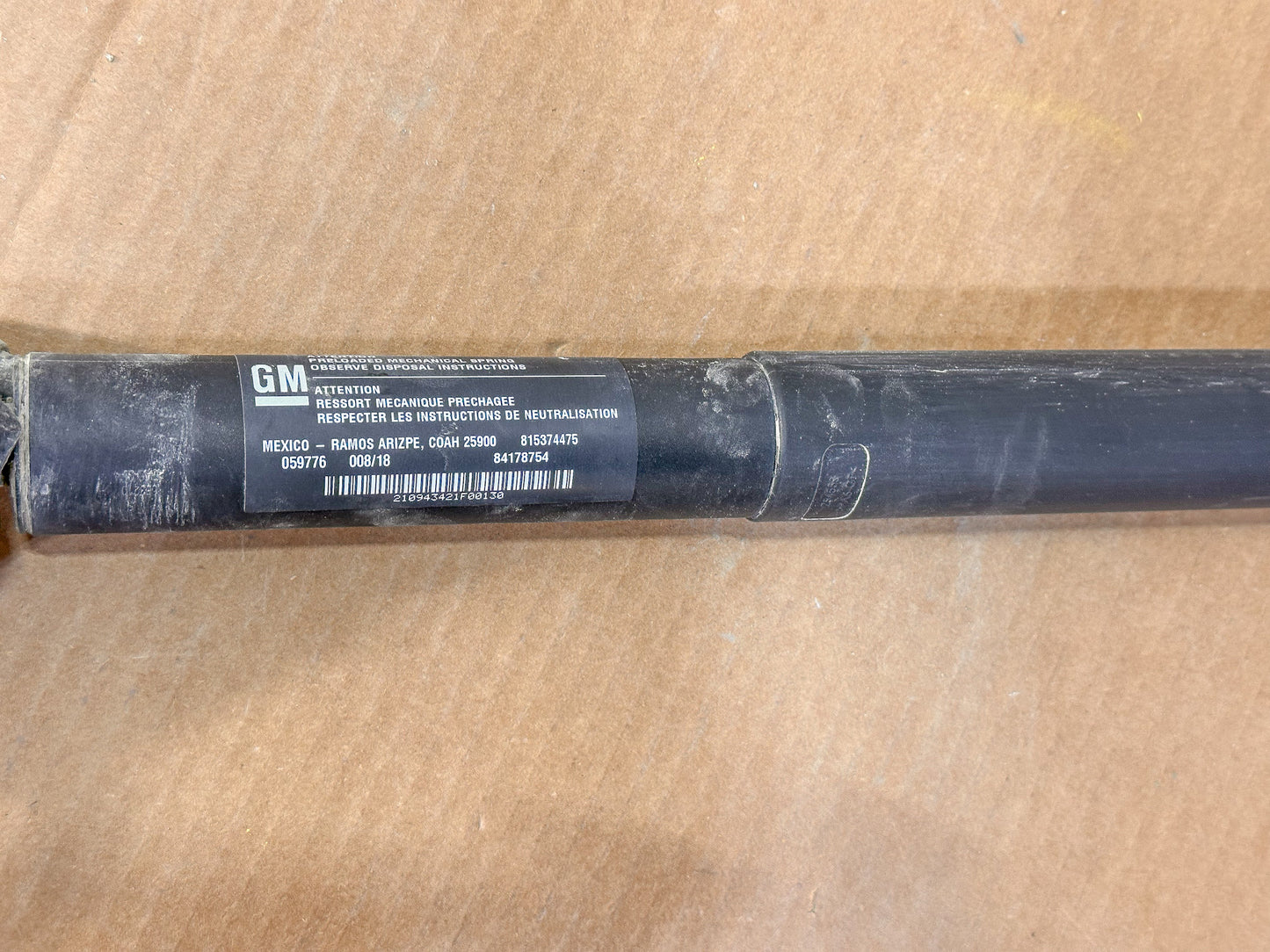 2018-2024 Chevrolet Equinox Tailgate Electric Lift Support Shock OEM 84178754, 84800899, 84470044, 84569355, 84781790 - view 2