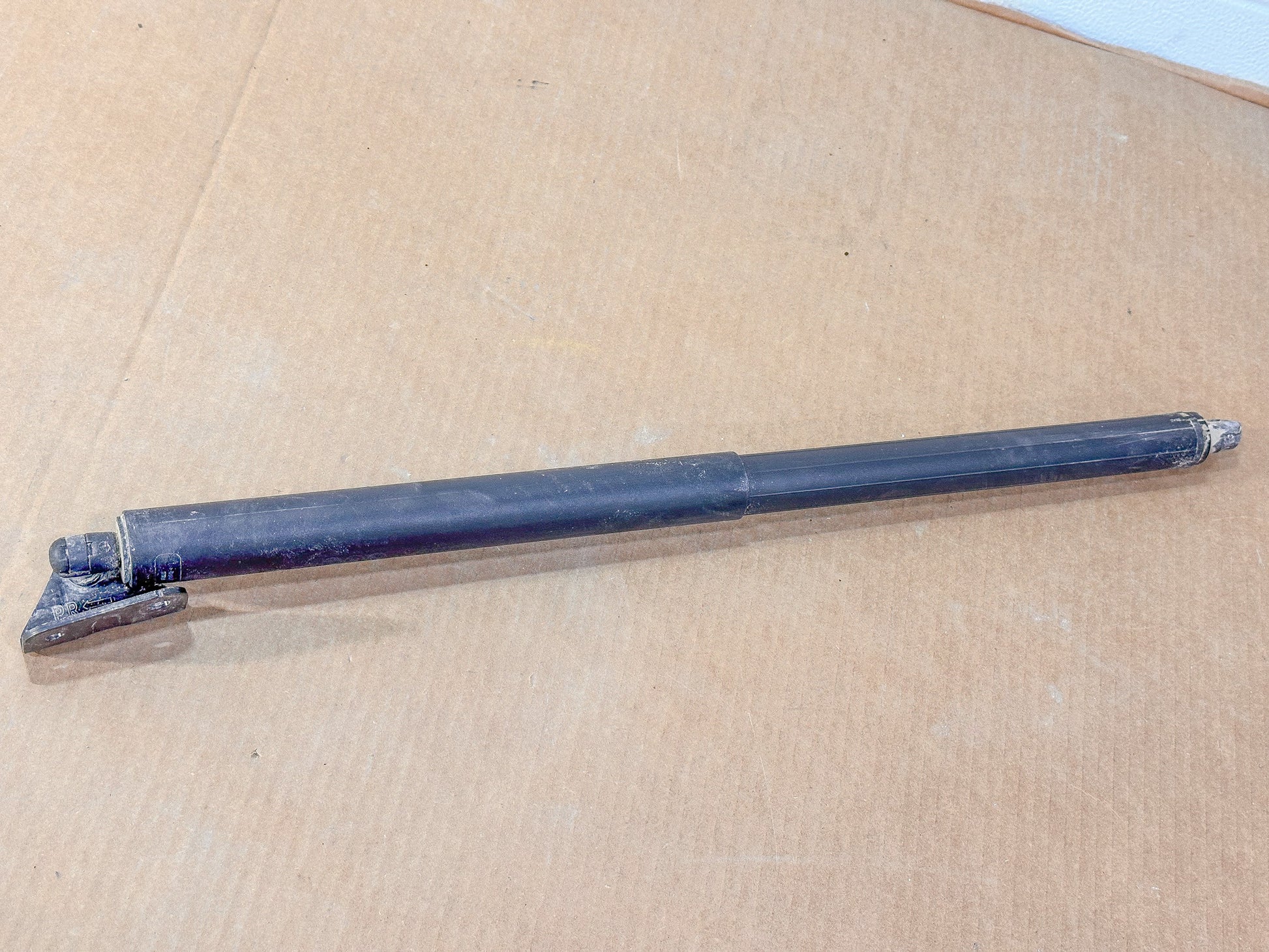 2018-2024 Chevrolet Equinox Tailgate Electric Lift Support Shock OEM 84178754, 84800899, 84470044, 84569355, 84781790 - view 5