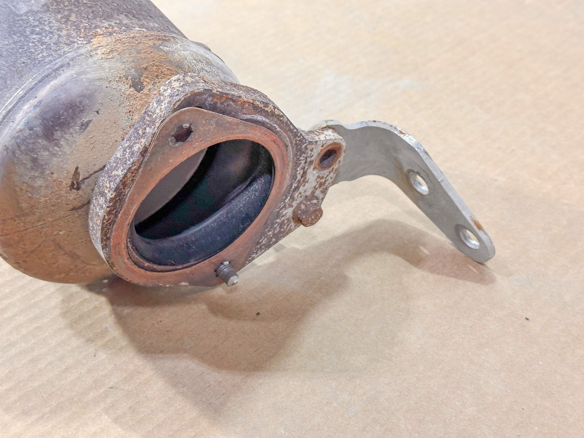 2018-2020 Chevrolet Equinox 2.0L Catalytic Converter 19420236, 12666605 - view 5