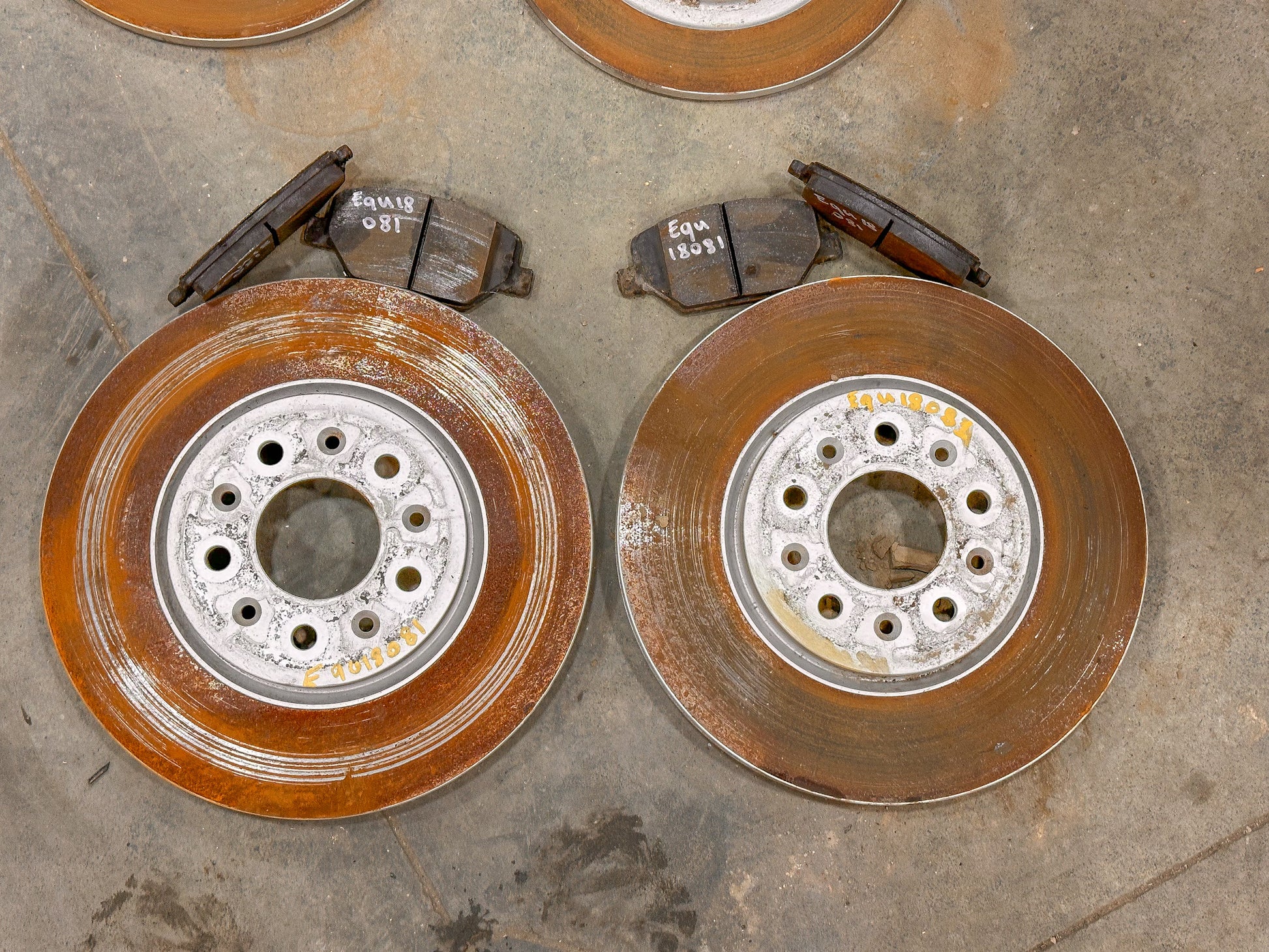 2018-2020 Chevrolet Equinox Front Disc Brake Rotors + Pads 12162132, 850243, 60045045, 580899R, 582000